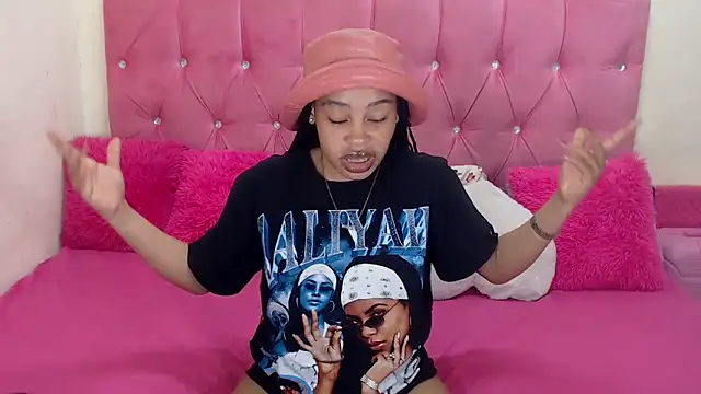 naughtiest baddy online show from 09-19-25, 04:33