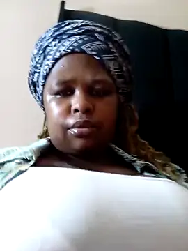 SexyLadyBoosxx online show from 12-17-25, 03:06