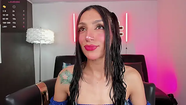 Snapshot of miss___evangeline chatting on 04-23-26, 02:40 miss evangeline online show from 04-23-26, 02:40