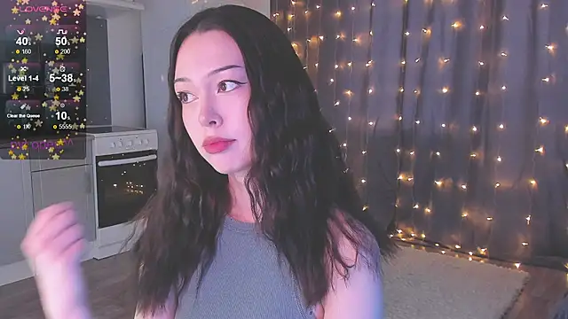 kittenrisha online show from 12-14-25, 08:31