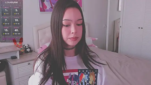 Snapshot of kittenrisha chatting on 02-13-26, 04:45 kittenrisha online show from 02-13-26, 04:45