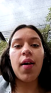 Snapshot of Danni_shy chatting on 03-11-25, 04:40 Danni shy online show from 03-11-25, 04:40