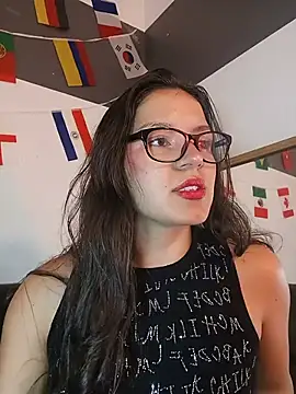 Danni shy online show from 07-04-26, 03:57