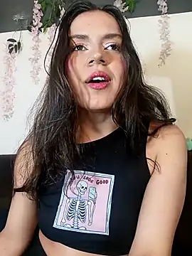 Danni shy online show from 04-21-26, 11:44