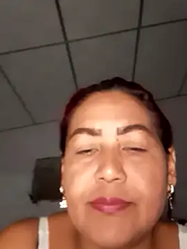 Snapshot of Abigail_BigTits chatting on 01-31-25, 05:53 Abigail BigTits online show from 01-31-25, 05:53