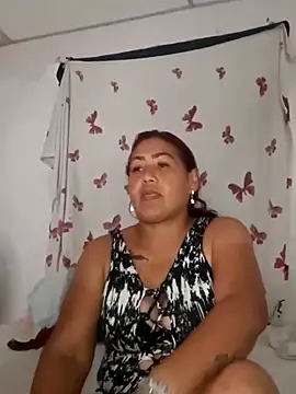 Snapshot of Abigail_BigTits chatting on 01-13-25, 06:16 Abigail BigTits online show from 01-13-25, 06:16