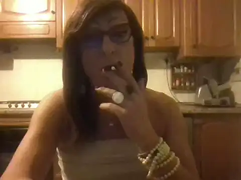 Snapshot of Tiabet chatting on 09-19-25, 08:13 Tiabet online show from 09-19-25, 08:13