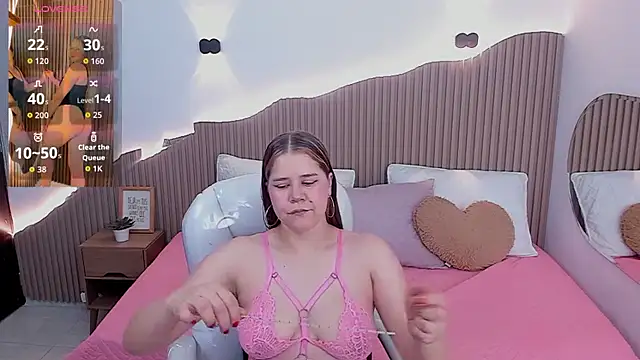 Annie kurt  online show from 10-15-25, 08:50