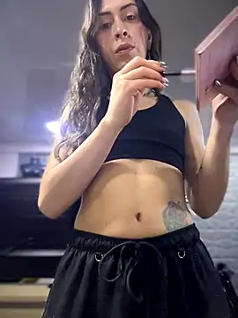 Sara Davina online show from 01-06-26, 01:53