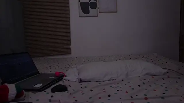 womantall99 online show from 03-24-26, 11:54