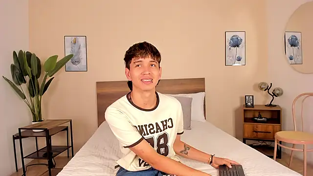 Brian-Ausslos online show from 11-22-25, 04:55