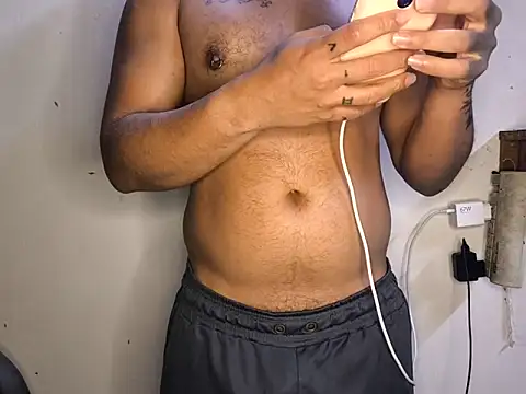 Snapshot of fs_carioca chatting on 10-06-25, 05:30 fs carioca online show from 10-06-25, 05:30