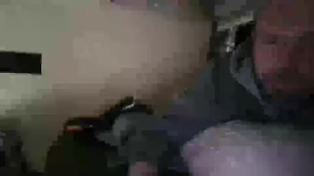 Snapshot of bjay1210 chatting on 01-12-26, 10:33 bjay1210 online show from 01-12-26, 10:33