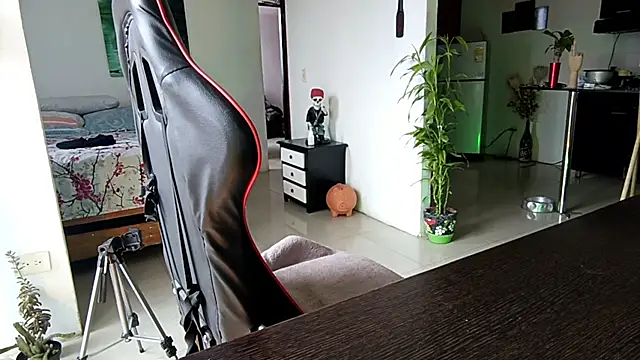 Adam Valenciia online show from 03-27-26, 03:57