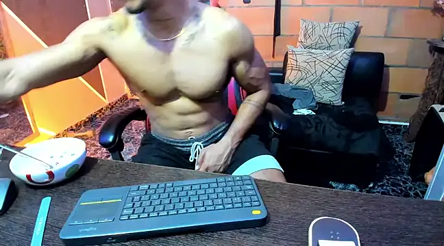 Snapshot of Adam_Valenciia chatting on 03-15-25, 02:46 Adam Valenciia online show from 03-15-25, 02:46