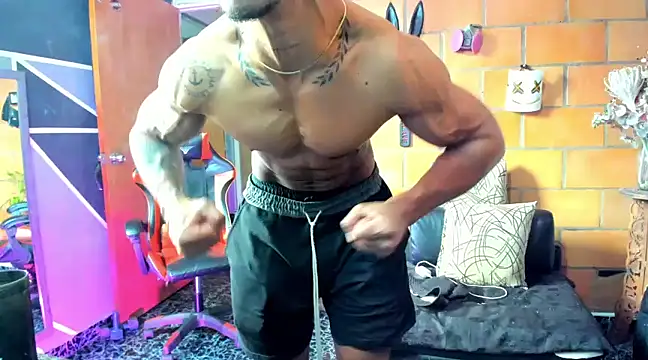 Snapshot of Adam_Valenciia chatting on 02-22-25, 10:20 Adam Valenciia online show from 02-22-25, 10:20
