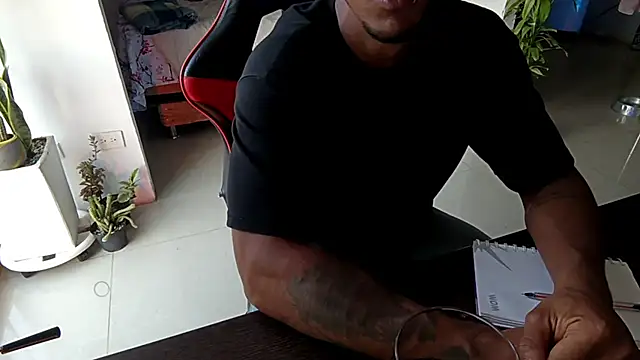 Adam Valenciia online show from 02-08-26, 10:51