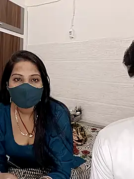 Snapshot of Best-Couple chatting on 03-12-25, 11:54 Best-Couple online show from 03-12-25, 11:54