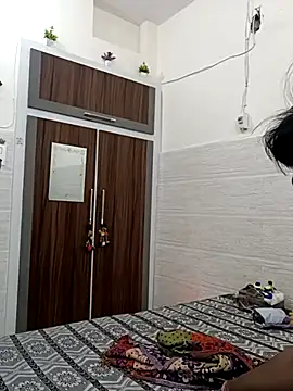 Snapshot of Best-Couple chatting on 02-22-25, 05:44 Best-Couple online show from 02-22-25, 05:44