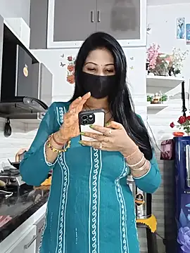 Best-Couple online show from 06-22-26, 01:44