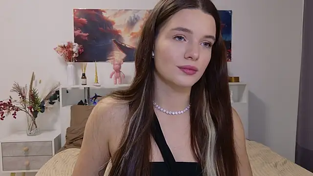 Nellie Medina online show from 10-27-25, 07:37