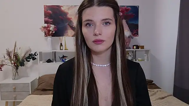 Nellie Medina online show from 11-10-25, 12:32