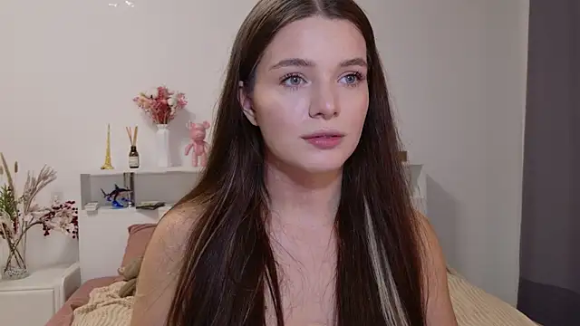 Nellie Medina online show from 09-29-25, 08:03