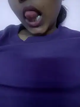 Snapshot of Hayna_G chatting on 02-02-25, 08:13 Hayna G online show from 02-02-25, 08:13