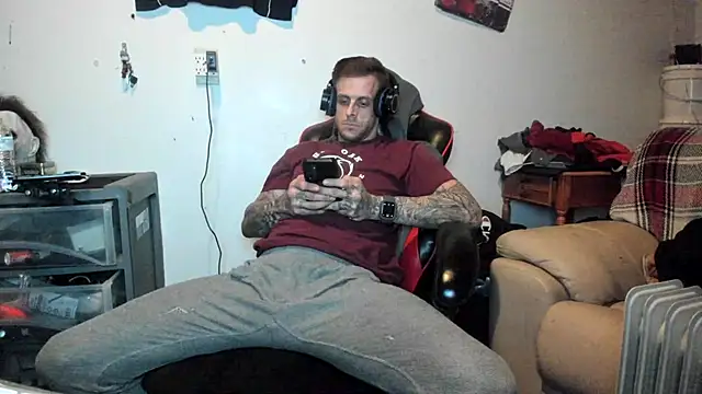 JamesMichael88 online show from 03-05-25, 02:25