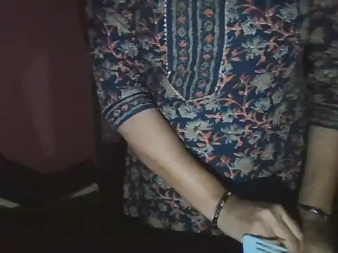 Hot-shanvi online show from 03-17-26, 05:05