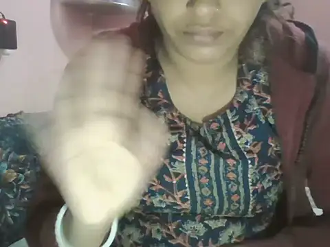 Hot-shanvi online show from 11-14-25, 12:25