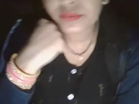 Hot-shanvi online show from 01-15-26, 03:59