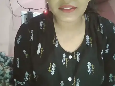 Snapshot of Hot-shanvi chatting on 10-27-25, 11:49 Hot-shanvi online show from 10-27-25, 11:49