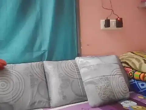 Snapshot of Hot-shanvi chatting on 03-09-25, 07:45 Hot-shanvi online show from 03-09-25, 07:45