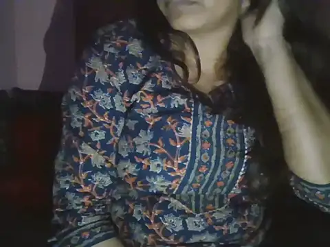 Snapshot of Hot-shanvi chatting on 05-20-26, 11:51 Hot-shanvi online show from 05-20-26, 11:51