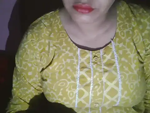Snapshot of Hot-shanvi chatting on 06-01-26, 11:37 Hot-shanvi online show from 06-01-26, 11:37