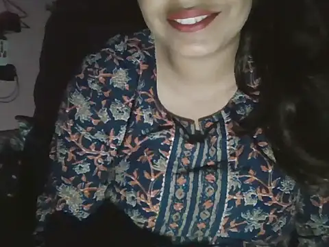 Snapshot of Hot-shanvi chatting on 06-03-26, 11:42 Hot-shanvi online show from 06-03-26, 11:42