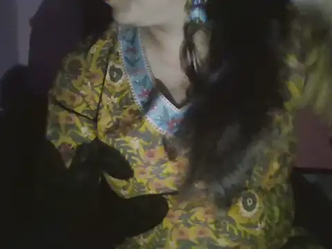 Hot-shanvi online show from 04-15-26, 04:55