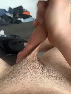 atoy3333 online show from 04-04-26, 01:39