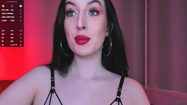 Snapshot of Miss_Alice__ chatting on 01-24-25, 03:00 Miss Alice online show from 01-24-25, 03:00