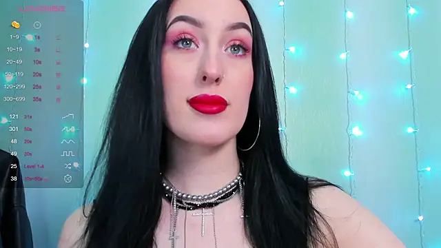 Snapshot of Miss_Alice__ chatting on 01-06-25, 06:31 Miss Alice online show from 01-06-25, 06:31