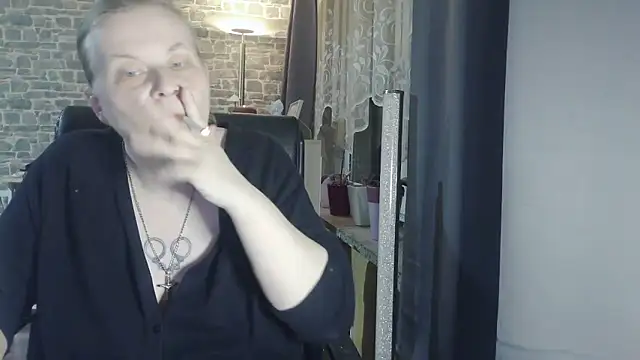 Sweet Phoenix online show from 10-09-25, 05:02