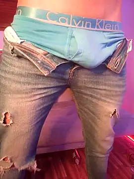 Joylopez fit online show from 04-19-26, 06:10