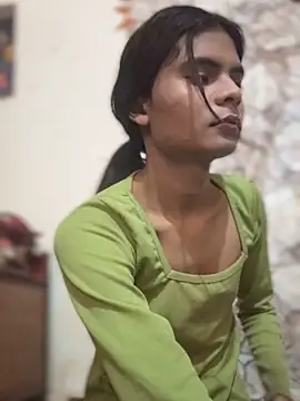Enna Zarza  online show from 06-19-26, 06:08