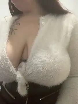 Snapshot of pandorinhaxn chatting on 10-05-25, 05:36 pandorinhaxn online show from 10-05-25, 05:36