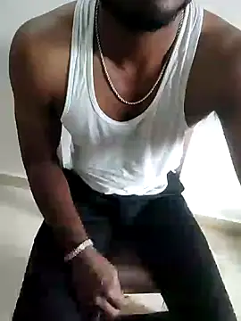 hot boy dic online show from 02-11-25, 10:03