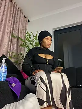 Thando04 online show from 12-21-25, 07:48