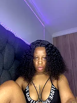 Thando04 online show from 10-18-25, 06:21