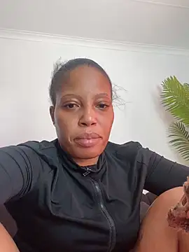 Snapshot of Thando04 chatting on 02-09-26, 02:26 Thando04 online show from 02-09-26, 02:26