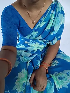 lovelygirl4567 online show from 06-11-26, 05:15
